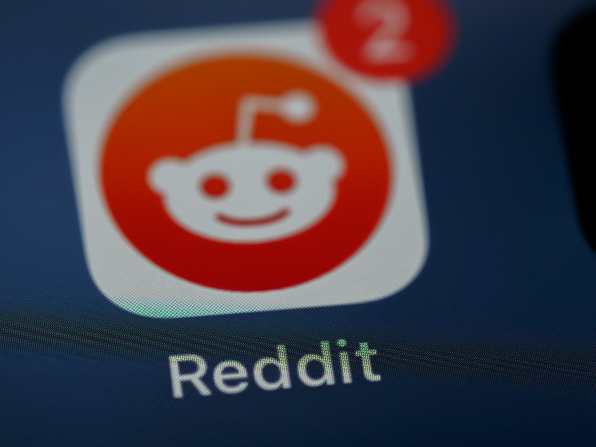 Reddit is reportedly selling data for AI training - Artificial Intelligence - News